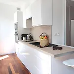Au Pied De La Gare Et Centre - 2 - Spacieux Appartement *