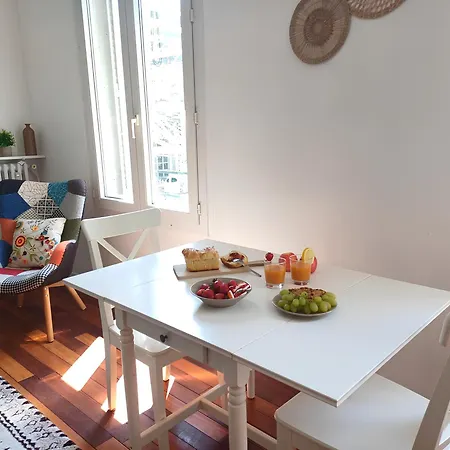 Au Pied De La Gare Et Centre - 2 - Spacieux